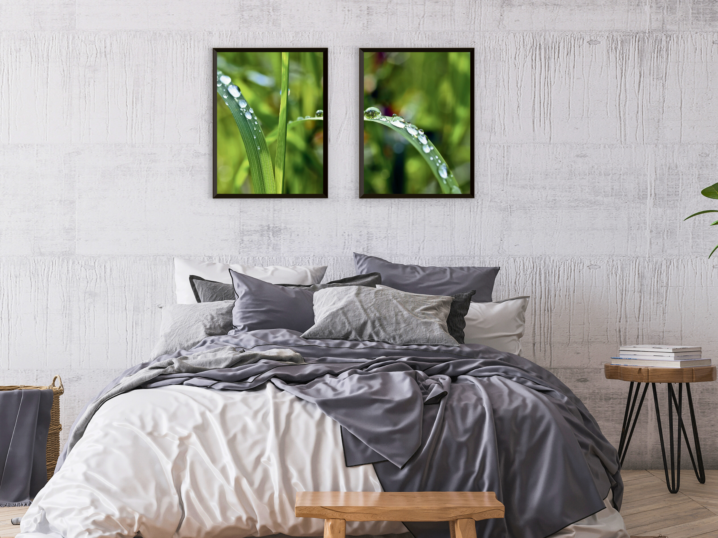 Photographie d'un brin d'herbe avec une goutte d'eau fendue
